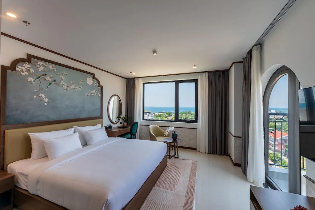 Grand Luxury Hotel фото 0