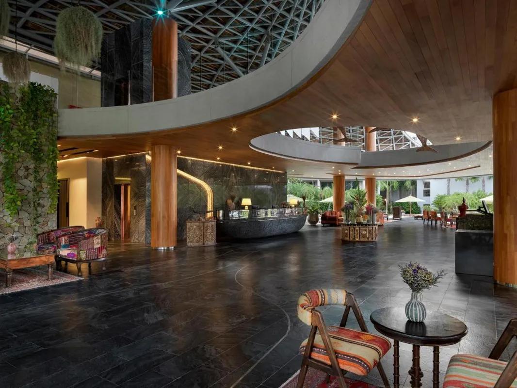 Wyndham Grand Nai Harn Beach Phuket фото 17