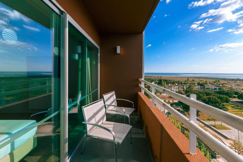 Апарт-отель «Aqualuz Suite Hotel Apartamentos Troialagoa» фото 21