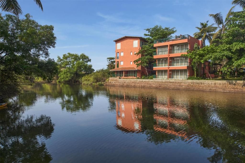 Regenta Place Mandrem Beach Resort фото 18