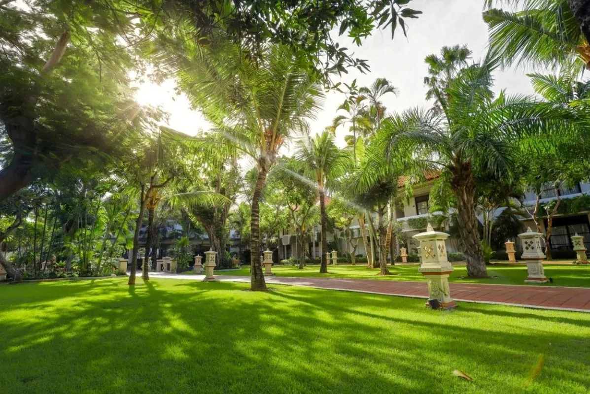 Puri Saron Hotel Seminyak фото 2