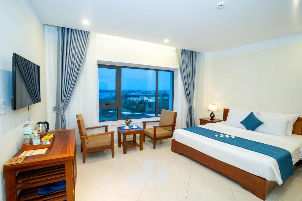 Navy Hotel Cam Ranh фото 3