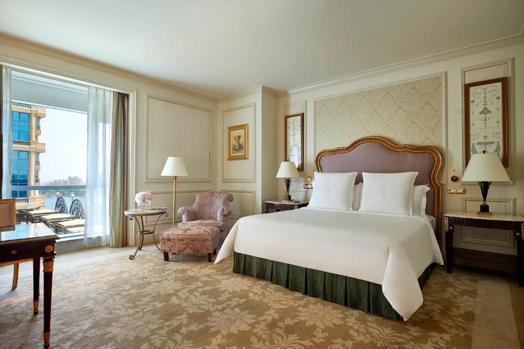 Four Seasons Hotel Cairo at The First Residence фото 21