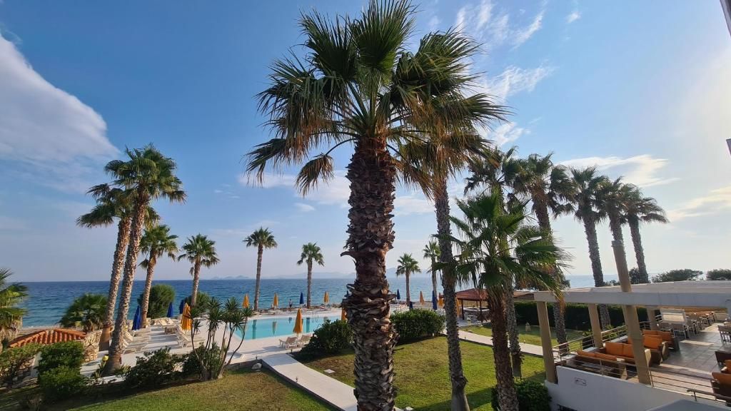 Irina Beach Hotel & Apartments фото 7