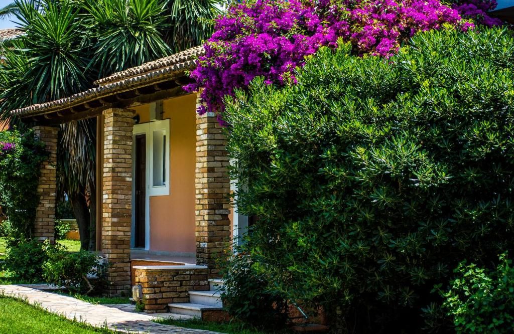 Folies Corfu Town Hotel Apartments фото 15