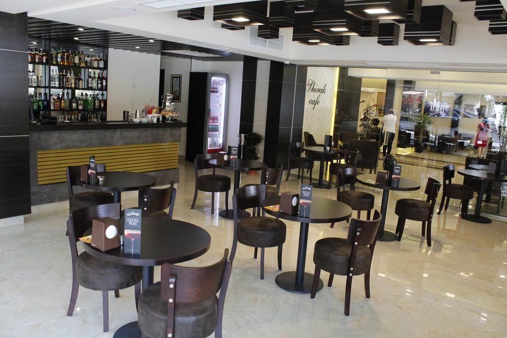 Hotel Shirak фото 1