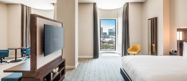 Фото отеля Courtyard by Marriott Baku