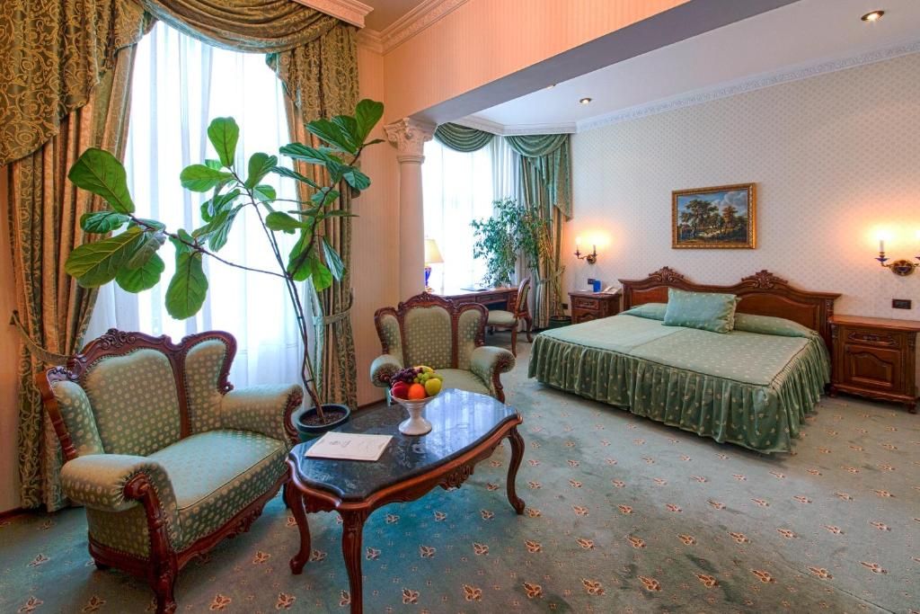 Grand Hotel London фото 7