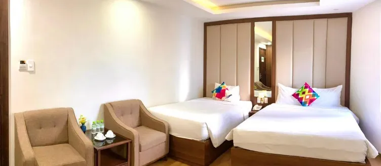 Фото отеля Pariat River Front Hotel Danang