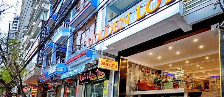 Фото отеля Golden Lotus Hotel