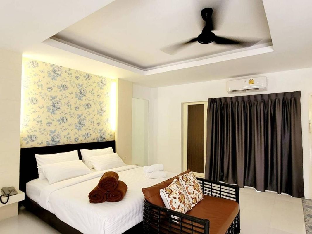 Surintra Boutique Resort фото 5