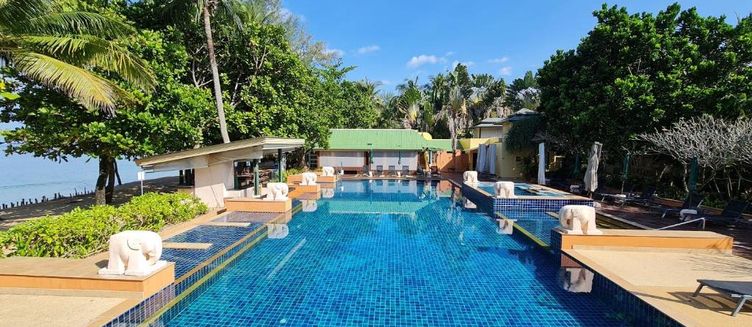 Фото отеля Baan Khaolak Beach Resort