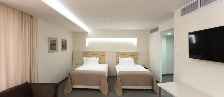 Фото отеля President Hotel