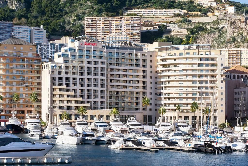 Riviera Marriott Hotel La Porte de Monaco фото 3