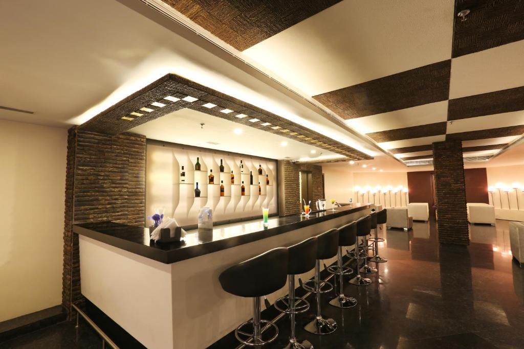 Golden Tulip Hotel Jaipur фото 36