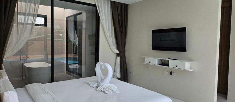 Фото отеля Baan First Pool Villa