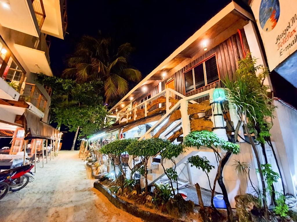 Гостиница «Cocoloco Boracay Beach Resort» фото 2