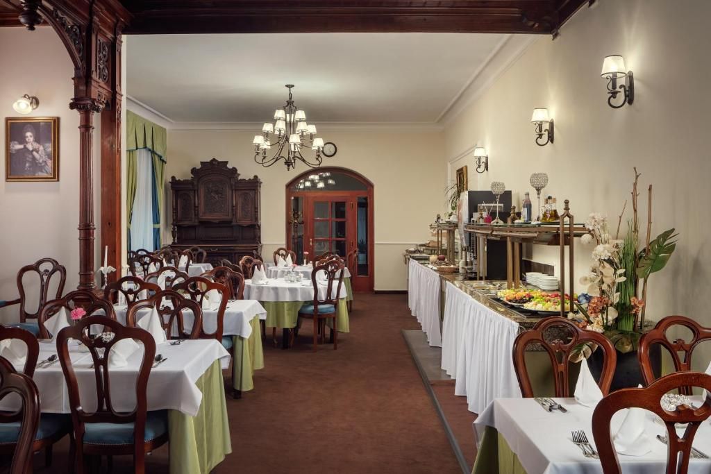Hotel Smetana-Vysehrad фото 41