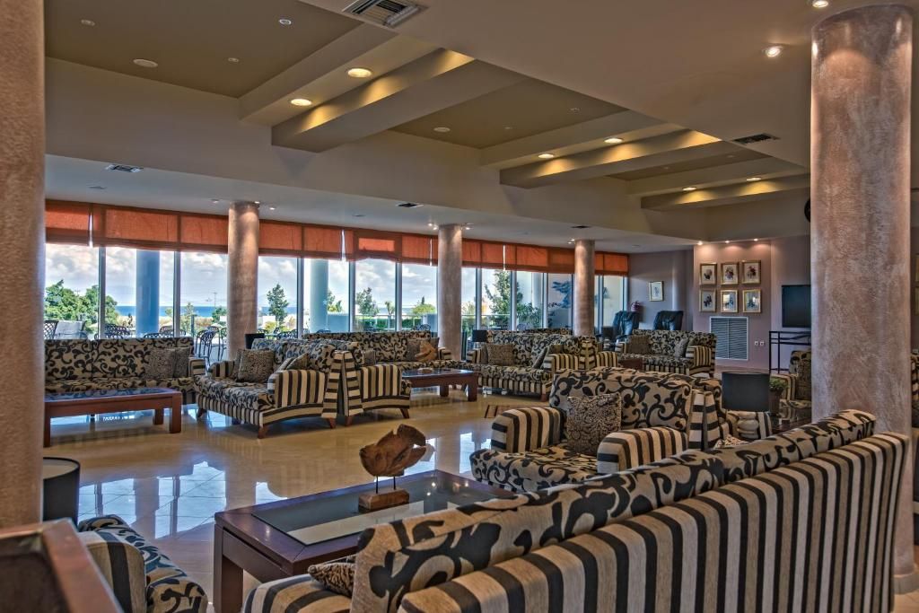 The Sovereign Beach Hotel фото 45