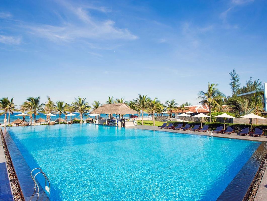 Melia Danang Beach Resort фото 28