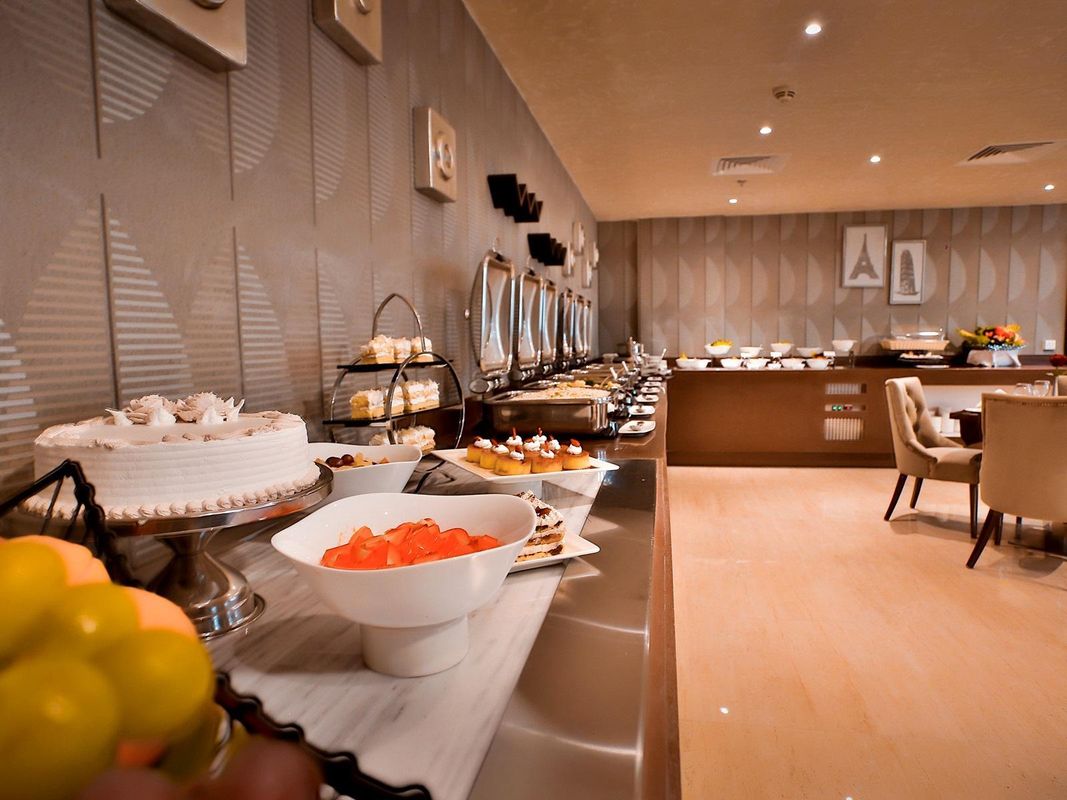 Signature Hotel Al Barsha фото 35