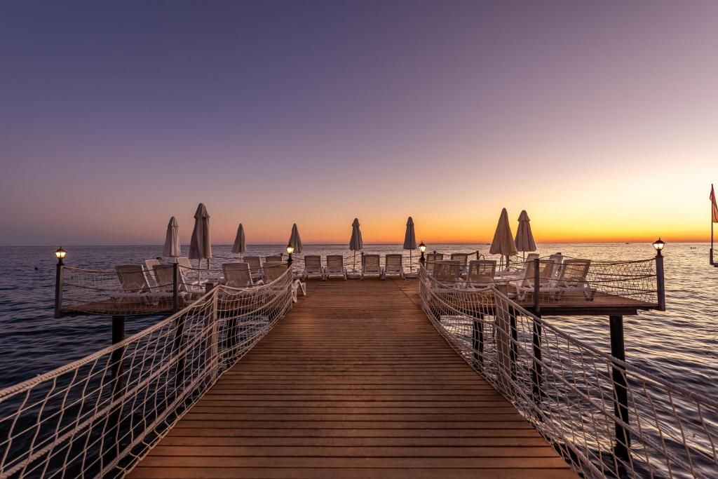 White City Beach Hotel (Adults Only) фото 87
