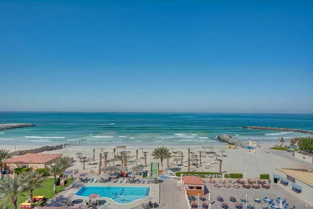 Ajman Beach Hotel фото 13