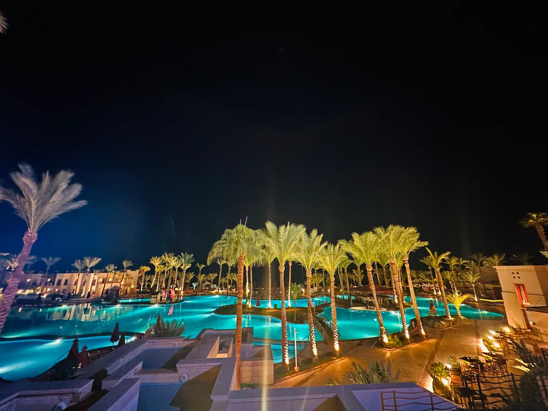 Grand Rotana Resort & Spa фото 70