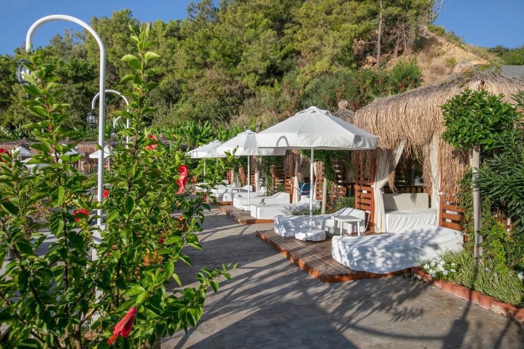 Mylome Luxury Hotel & Resort фото 130