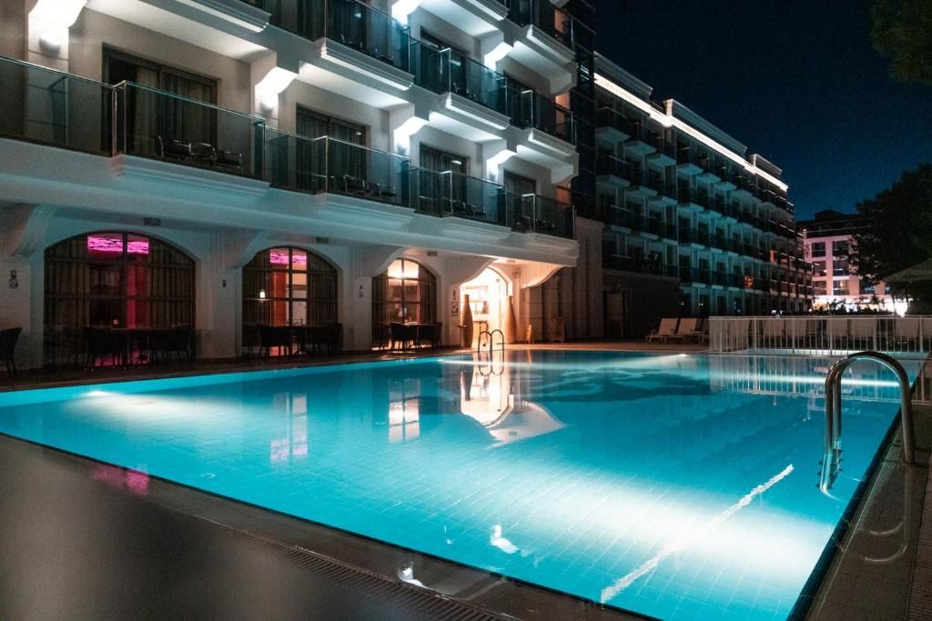 Emre Beach Hotel фото 36