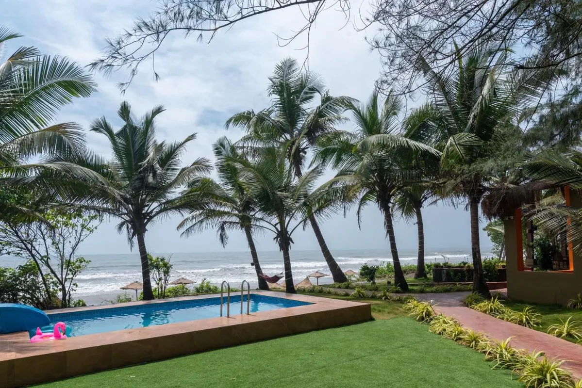 Amadi Beach Front Resort фото 6