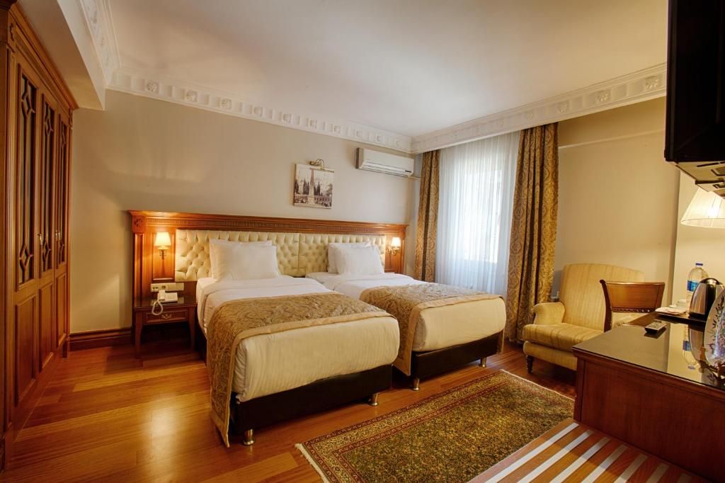 Sumengen Hotel фото 1