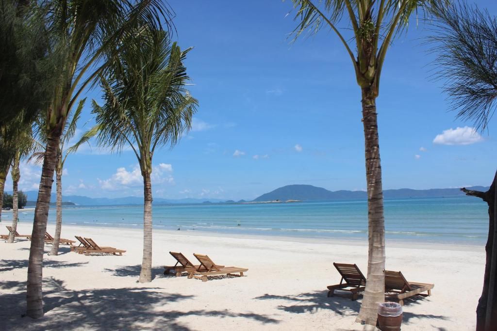 GM Doc Let Beach Resort & Spa фото 30