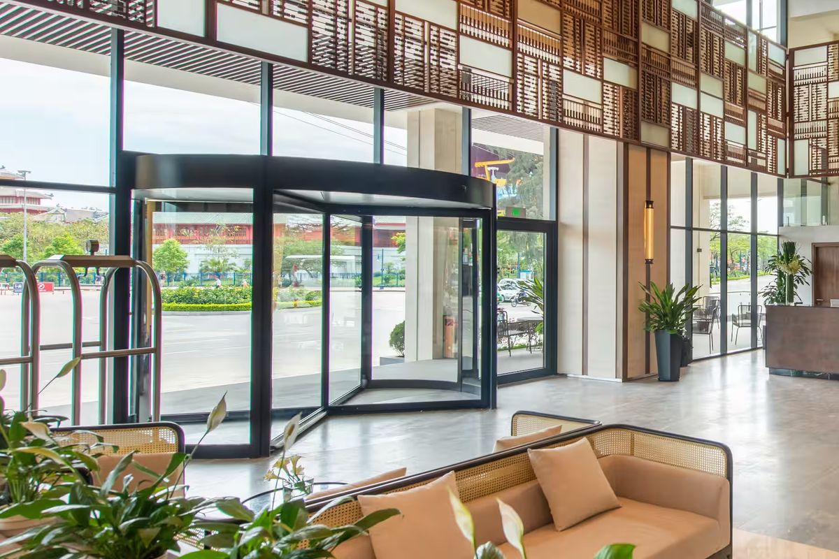 Hotel Soleil Ha Long, Trademark Collection by Wyndham фото 7