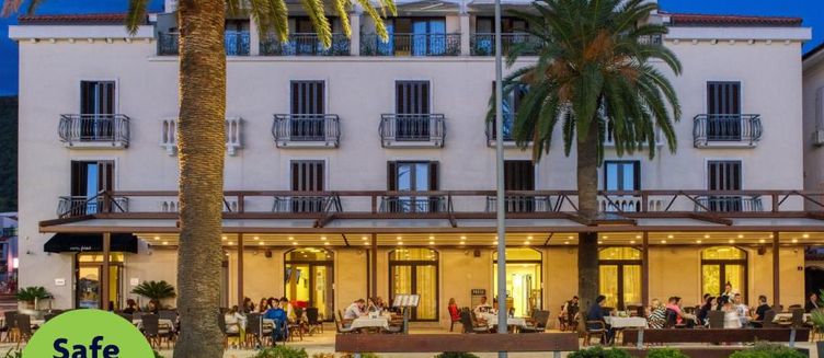 Фото отеля Hotel Pine