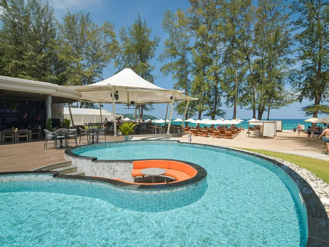 Amora Beach Resort Phuket фото 8