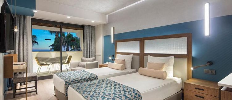 Фото отеля Trendy Side Beach Hotel