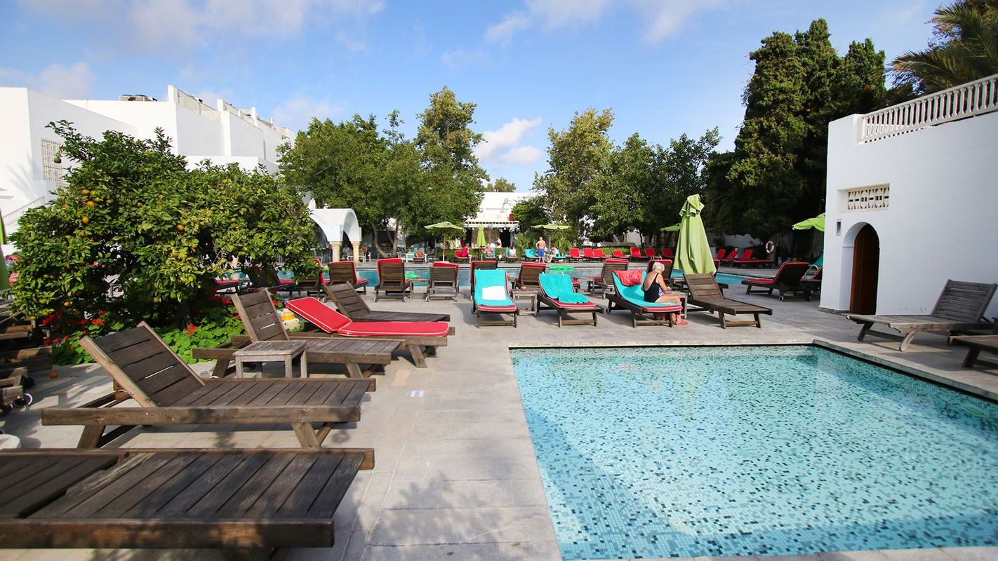 The Orangers Beach Resort and Bungalows фото 5