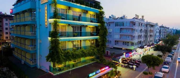 Фото отеля Gallion Hotel