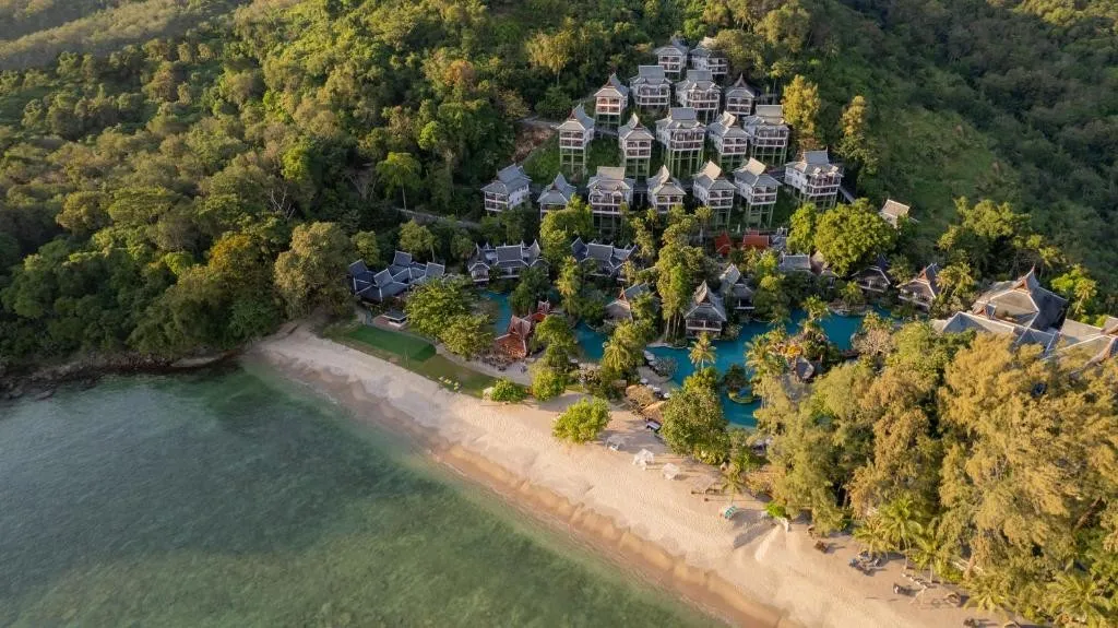 Thavorn Beach Village Resort & Spa фото 2