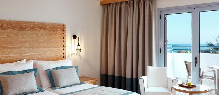 Фото отеля Mitsis Rodos Village Beach Hotel & Spa