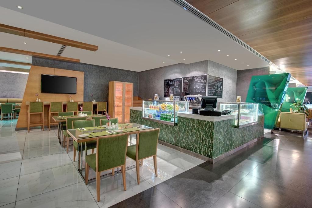 Al Khoory Executive Hotel, Al Wasl фото 63