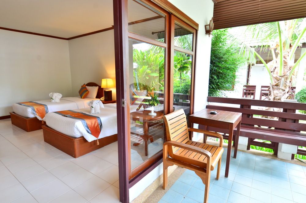 First Bungalow Beach Resort фото 52