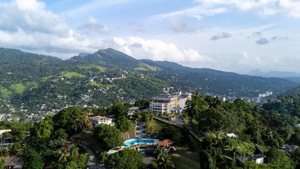 Hotel Topaz, Kandy фото 44