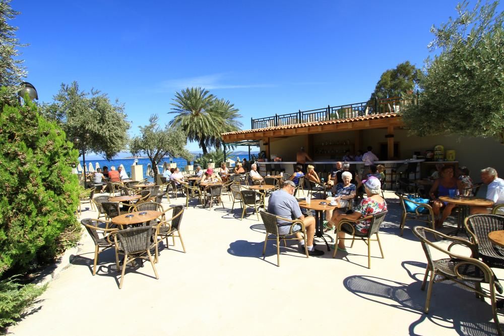 Izer Hotel & Beach Club фото 23