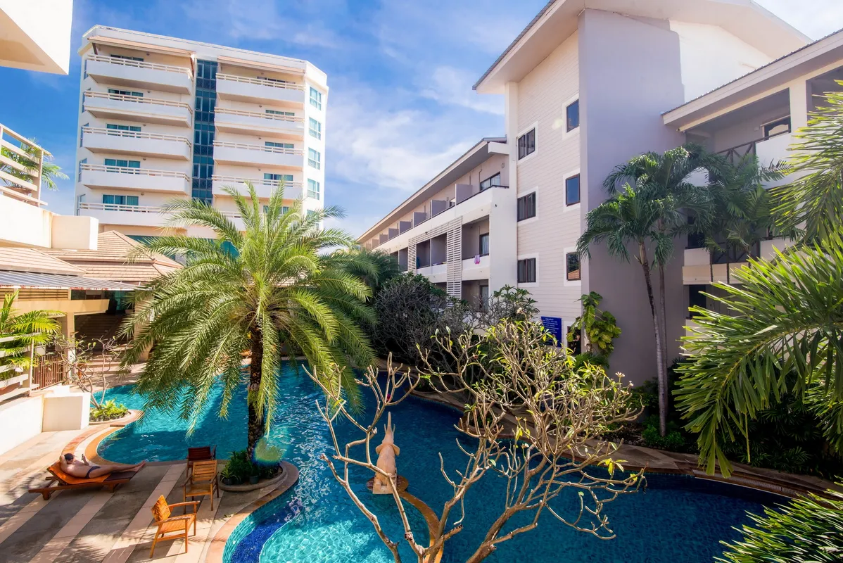 Sea Breeze Jomtien Resort фото 62