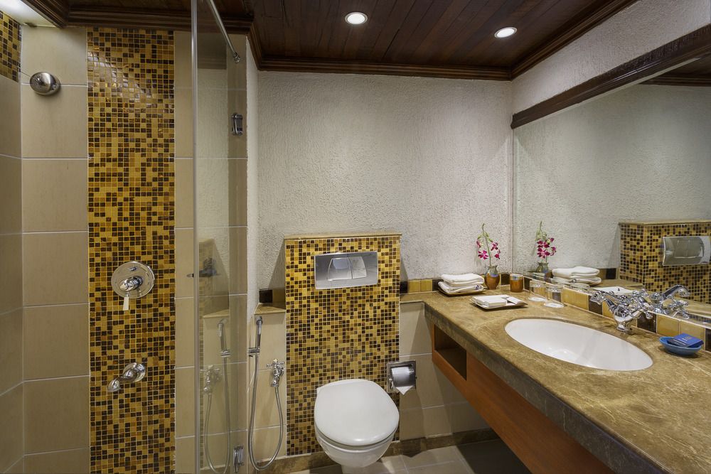 Lazy Lagoon, Baga A Lemon Tree Resort фото 63