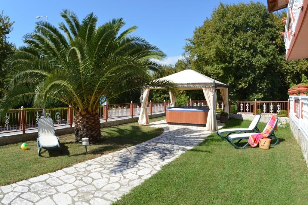 Petros Italos Bed & Breakfast фото 15