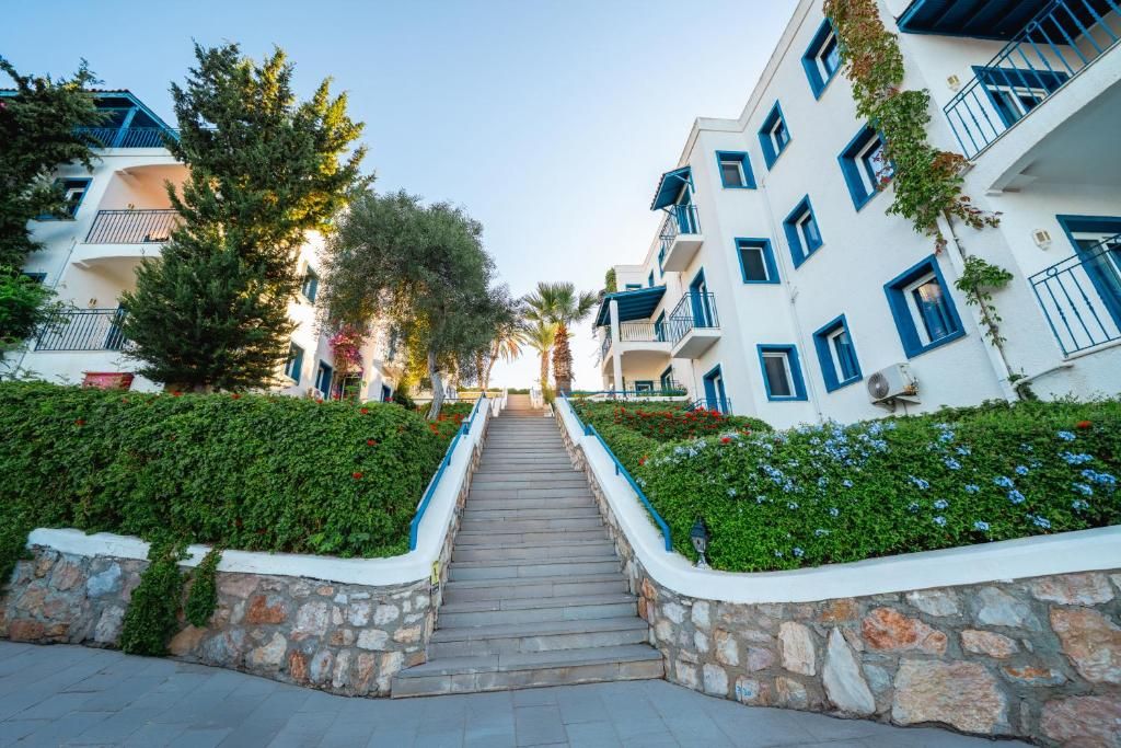 Bodrum Holiday Resort & Spa фото 107