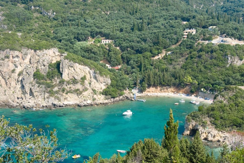 Zefiros Corfu Hotel фото 11